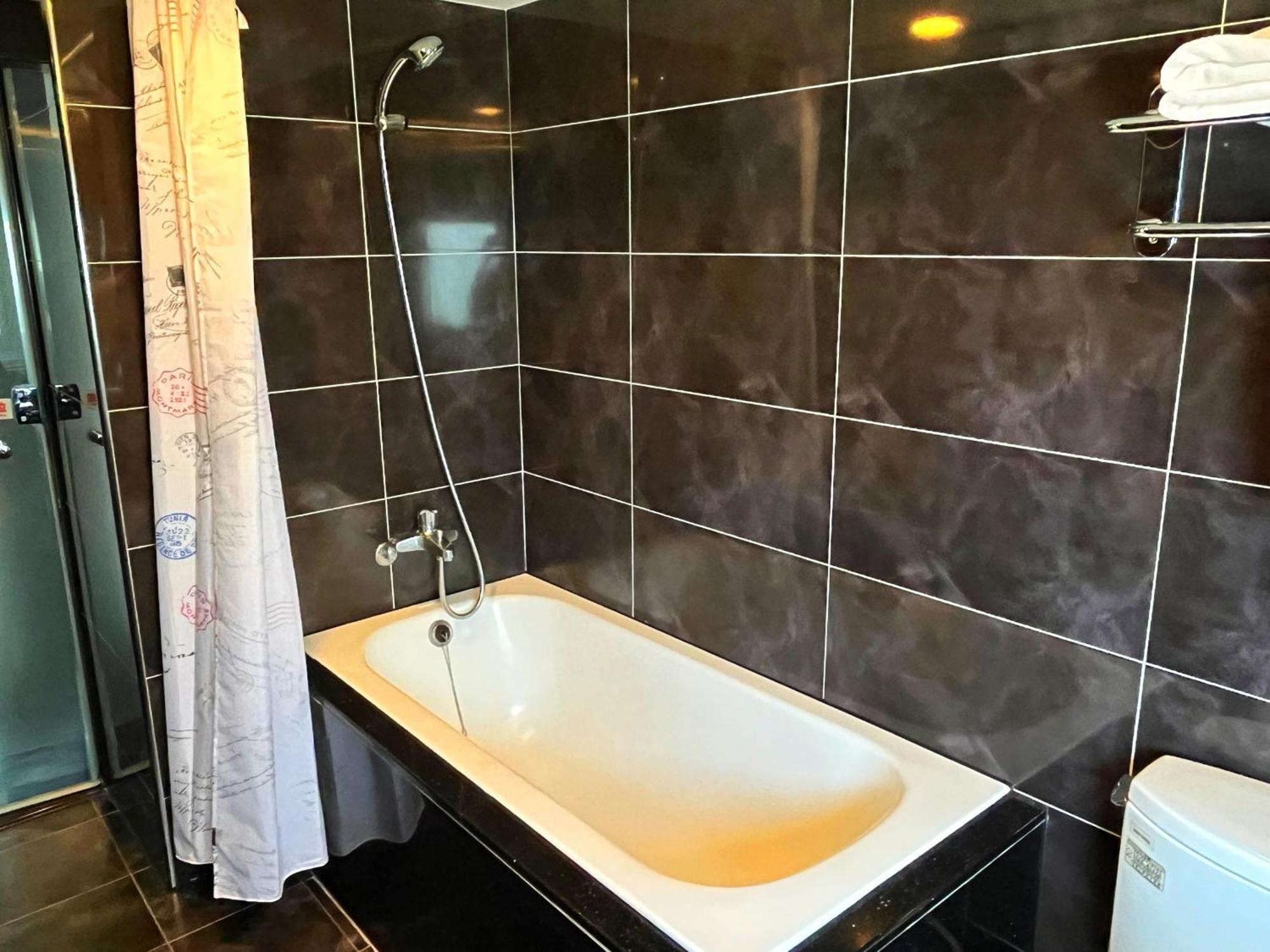華麗大飯店ferrary Hotel Taipei Dış mekan fotoğraf