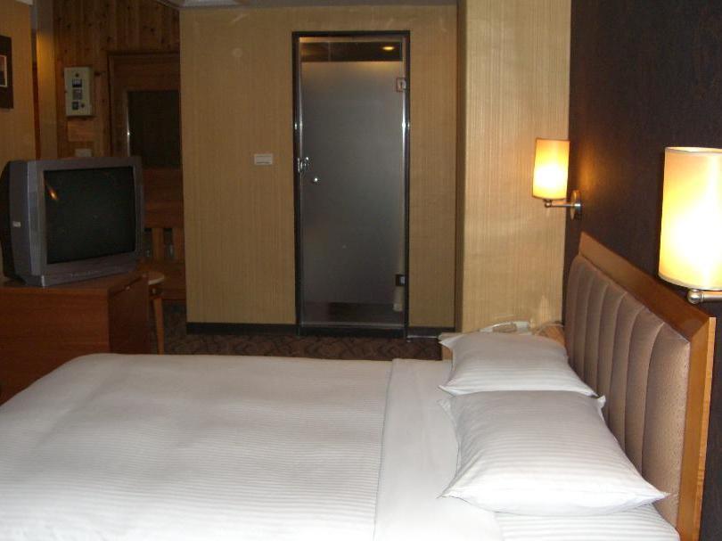 華麗大飯店ferrary Hotel Taipei Dış mekan fotoğraf
