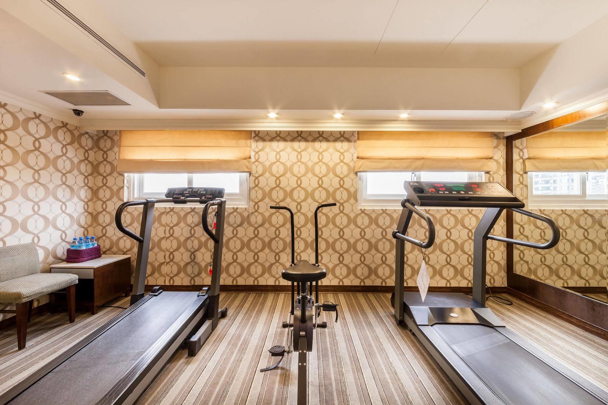 華麗大飯店ferrary Hotel Taipei Dış mekan fotoğraf